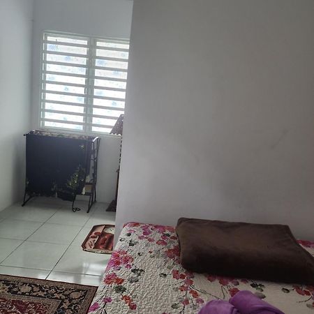 Mieda Rizqi Homestay Kampong Melayu Changkat Larah 外观 照片