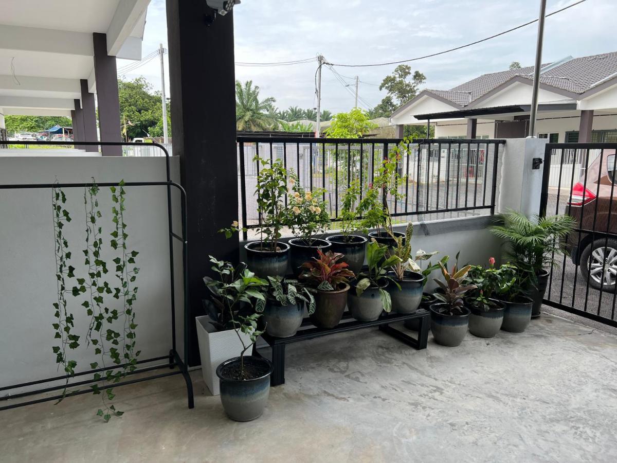 Mieda Rizqi Homestay Kampong Melayu Changkat Larah 外观 照片