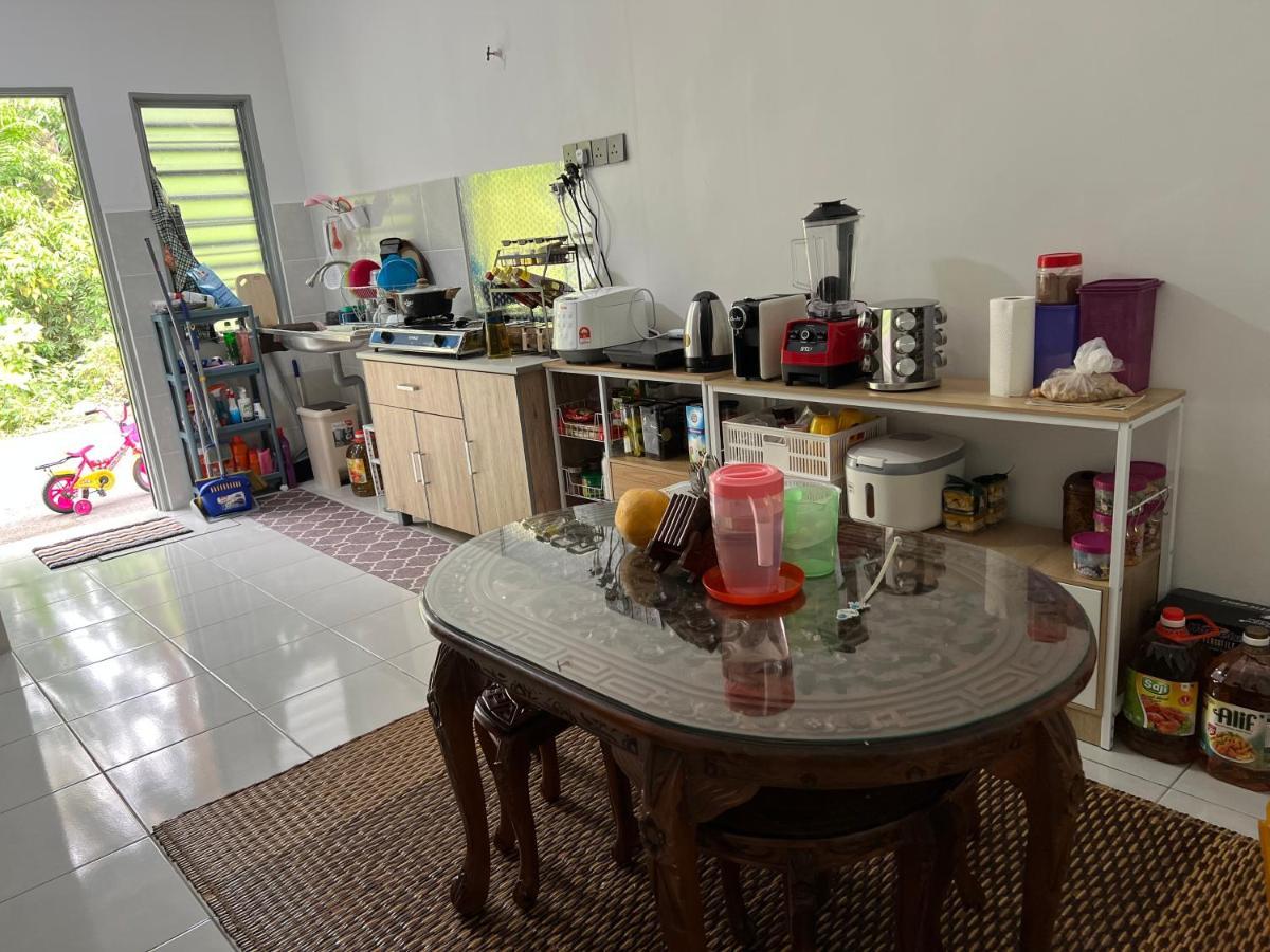 Mieda Rizqi Homestay Kampong Melayu Changkat Larah 外观 照片